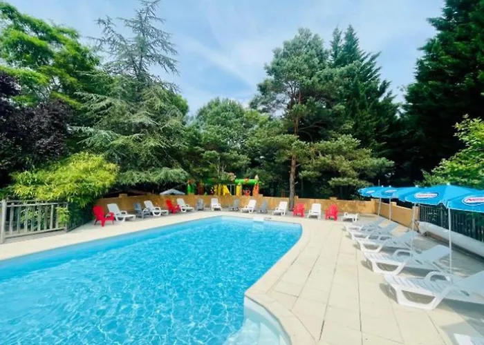 Sur Pilotis Avec Terrasse Au Calme - Api-1-52-1502 *